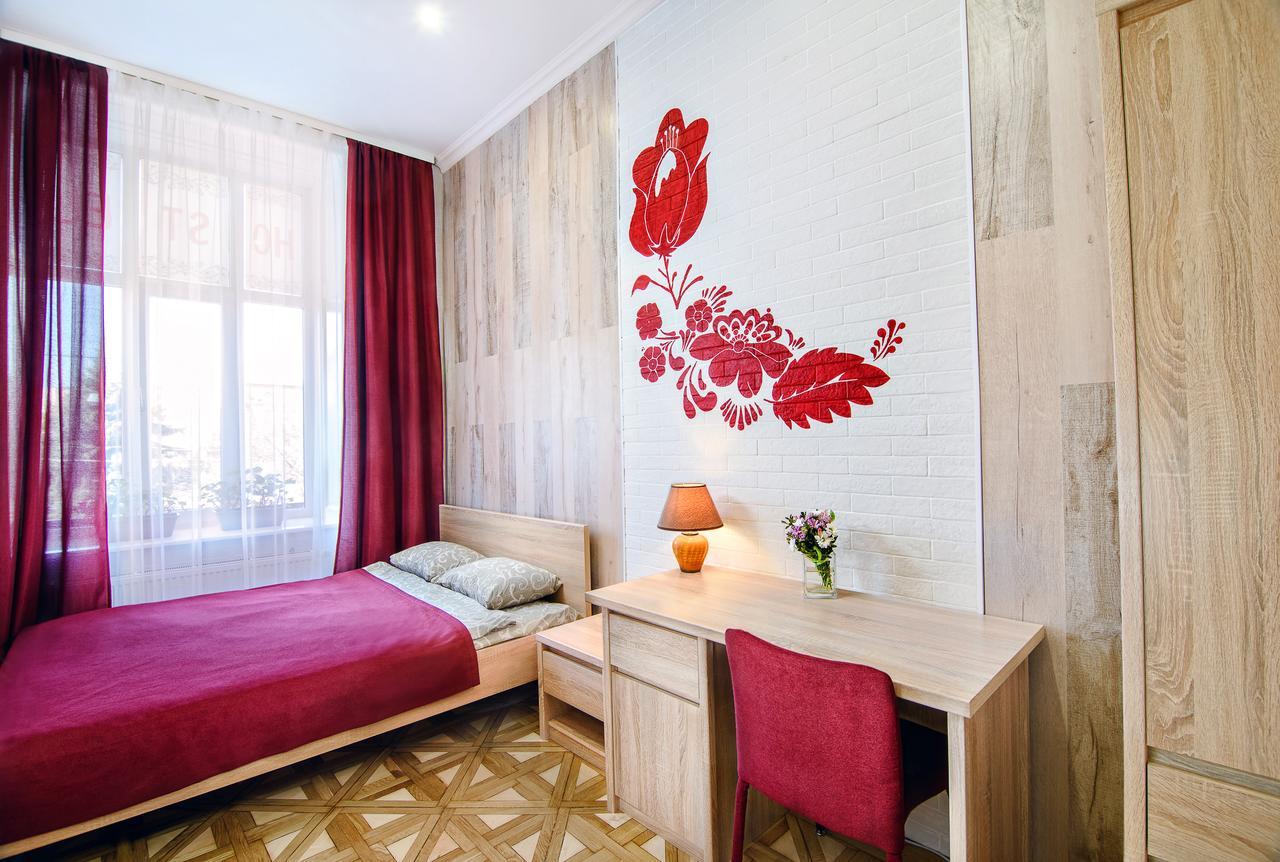 Cossacks Hostel Lviv Buitenkant foto